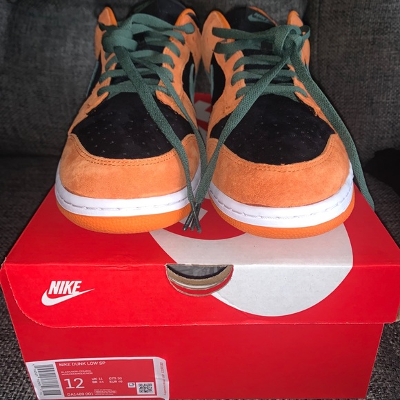 Nike Dunk Low “Ceramic” - Picture 3 of 11